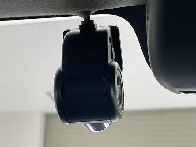 スズキ クロスビー HYBRID MZ 愛知県 2022(令4)年 1.5万km ピュアホワイトP 純正８型ナビ　フルセグＴＶ　Ｂｌｕｅｔｏｏｔｈ　全方位カメラ　シートヒーター　純正前後ドラレコナビ連動　デュアルカメラブレーキ　衝突軽減　追従クルコン　リヤパーキングセンサー　ＬＥＤオートライト　禁煙