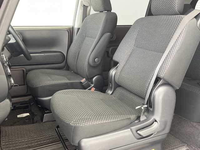 トヨタ スペイド F 沖縄県 2016(平28)年 5.7万km ボルドーマイカメタリック 純正ナビ(NSCP-W66)/（ＴＶ　ＣＤ　Ｂｌｕｅｔｏｏｔｈ接続　AUX）/バックカメラ/ドライブレコーダー/パワースライドドア/ステアリングスイッチ/トヨタセーフティセンス/スマートキー/スペアキー/プッシュスタート/ドアバイザー/純正フロアマット/電動格納ウインカーミラー/保証書/記録簿/取扱説明書