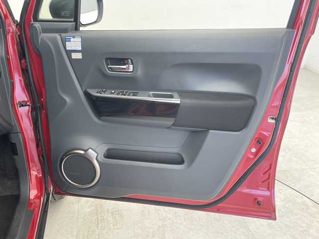 スズキ ハスラー Jスタイル Ⅱ 千葉県 2017(平29)年 5万km フェニックスレッドパール/ブルーイッシュブラックパール 禁煙車/アラウンドビューモニター/純正メモリナビ/BT/DVD/CD/USB/SD/iPod/フルセグテレビ/衝突軽減ブレーキ/オートマチックハイビーム/レーンキープアシスト/プッシュスタート/ETC/シートヒーター(D＋N)/純正LEDヘッドライト/オートライト/ベンチシート/純正フロアマット/アイドリングストップ/純正１５インチAW