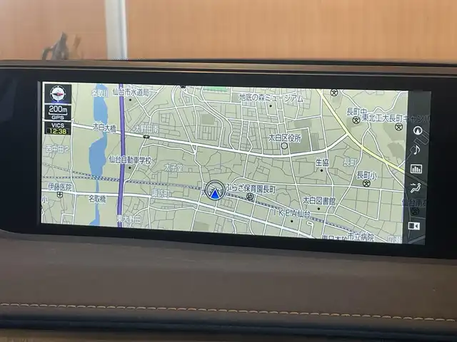 レクサス ＵＸ 250h バージョンL 宮城県 2019(令1)年 5.7万km アンバークリスタルシャイン ワンオーナー/LEXUS SAFETY SYSTEM/純正メモリナビ/フルセグTV/パノラミックビューモニター/ブラウンレザーシート/エアシート/シートヒーター/パワーシート/三眼LEDヘッドライト/オートマチックハイビーム/スマートキー/パワーバックドア /純正18インチAW/ETC車載器/ドライブレコーダー/AC100V電源