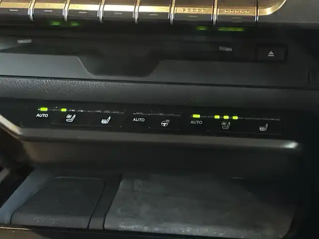 レクサス ＵＸ 250h バージョンL 宮城県 2019(令1)年 5.7万km アンバークリスタルシャイン ワンオーナー/LEXUS SAFETY SYSTEM/純正メモリナビ/フルセグTV/パノラミックビューモニター/ブラウンレザーシート/エアシート/シートヒーター/パワーシート/三眼LEDヘッドライト/オートマチックハイビーム/スマートキー/パワーバックドア /純正18インチAW/ETC車載器/ドライブレコーダー/AC100V電源