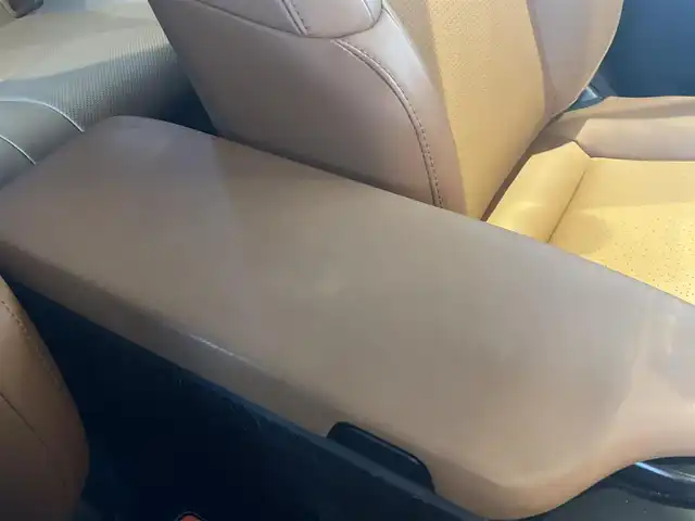 レクサス ＵＸ 250h バージョンL 宮城県 2019(令1)年 5.7万km アンバークリスタルシャイン ワンオーナー/LEXUS SAFETY SYSTEM/純正メモリナビ/フルセグTV/パノラミックビューモニター/ブラウンレザーシート/エアシート/シートヒーター/パワーシート/三眼LEDヘッドライト/オートマチックハイビーム/スマートキー/パワーバックドア /純正18インチAW/ETC車載器/ドライブレコーダー/AC100V電源