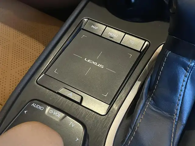 レクサス ＵＸ 250h バージョンL 宮城県 2019(令1)年 5.7万km アンバークリスタルシャイン ワンオーナー/LEXUS SAFETY SYSTEM/純正メモリナビ/フルセグTV/パノラミックビューモニター/ブラウンレザーシート/エアシート/シートヒーター/パワーシート/三眼LEDヘッドライト/オートマチックハイビーム/スマートキー/パワーバックドア /純正18インチAW/ETC車載器/ドライブレコーダー/AC100V電源