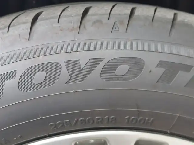 トヨタ アルファードハイブリット Z 東京都 2023(令5)年 1.3万km プラチナホワイトパールマイカ モデリスタエアロ/左右独立ムーンルーフ/後席13.2インチディスプレイ/両側パワースライドドア/12.3インチディスプレイオーディオ/パノラミックビューモニター/デジタルインナーミラー/ヘッドアップディスプレイ/パワーバックドア/ドライブレコーダー/ビルトインETC2.0/AC100V/トヨタセーフティセンス/・プリクラッシュセーフティ/・レーントレーシングアシスト/・レーダークルーズコントロール/・アダプティブハイビームシステム/・オートマチックハイビーム/・ブラインドスポットモニター/・クリアランスソナー