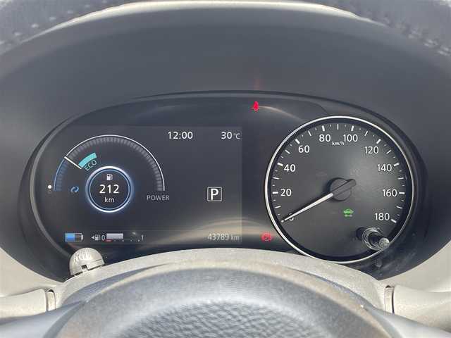 日産 キックス X ツートーンインテリアED 熊本県 2020(令2)年 4.4万km ブリリアントホワイトパール ワンオーナー/純正ナビ/【フルセグTV/Bluetooth/CD/DVD】/アラウンドビューモニター/デジタルインナーミラー/衝突軽減防止装置/レーンキープアシスト/コーナーセンサー/ブレーキホールド/純正17インチAW/オートLEDライト/オートマチックハイビーム/シートヒーター/ステアリングヒーター/ウィンカーミラー/ドライブレコーダー（前後）/ETC/革巻きステアリング/プッシュスタート/スマートキー/横滑り防止装置/盗難防止装置/ABS/純正ドアバイザー/保証書/取扱説明書/スペアキー