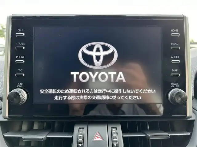 トヨタ ＲＡＶ４ アドベンチャー 和歌山県 2022(令4)年 3.7万km アティチュードブラックマイカ 純正ディスプレイオーディオ（ナビ付）/バックカメラ/(BT/AM/FM)/プリクラッシュセーフティー/ブラインドスポットモニター/レーダークルーズコントロール/レーンディパーチャーアラート/クリアランスソナー/横滑り防止機能/サンルーフ/ドライブレコーダー/ビルトインETC/前席シートヒーター/シートエアベンチレーション/ステアリングヒーター/パワーシート/ポジションメモリー/LEDヘッドライト/オートライト/オートマチックハイビーム