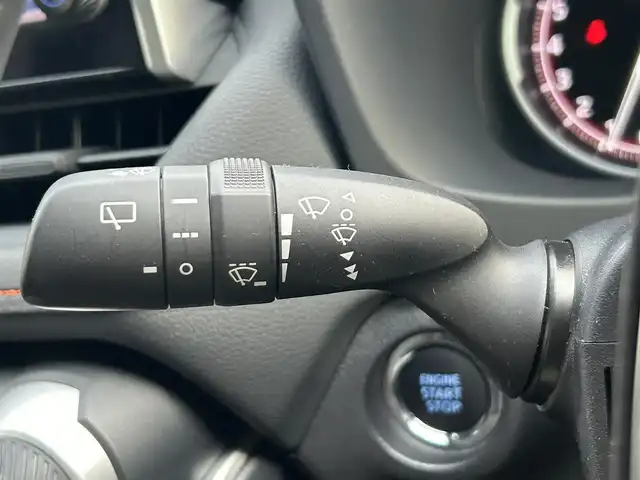 トヨタ ＲＡＶ４ アドベンチャー 和歌山県 2022(令4)年 3.7万km アティチュードブラックマイカ 純正ディスプレイオーディオ（ナビ付）/バックカメラ/(BT/AM/FM)/プリクラッシュセーフティー/ブラインドスポットモニター/レーダークルーズコントロール/レーンディパーチャーアラート/クリアランスソナー/横滑り防止機能/サンルーフ/ドライブレコーダー/ビルトインETC/前席シートヒーター/シートエアベンチレーション/ステアリングヒーター/パワーシート/ポジションメモリー/LEDヘッドライト/オートライト/オートマチックハイビーム