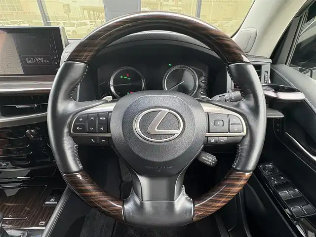 レクサス ＬＸ 570 石川県 2018(平30)年 5.9万km パール