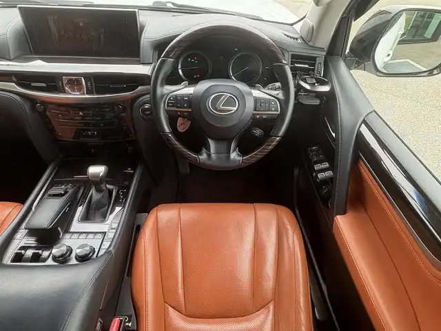 レクサス ＬＸ 570 石川県 2018(平30)年 5.9万km パール