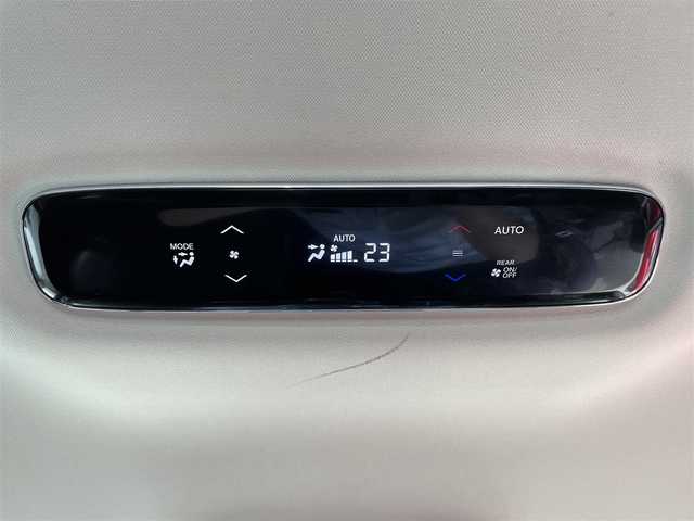 ホンダ オデッセイ ハイブリッド アブソルート・EXホンダセンジング 滋賀県 2018(平30)年 6.9万km プラチナホワイトパール 禁煙車/純正９型ナビ/純正フリップダウンモニター/マルチビューカメラ/ＥＴＣ２．０/スマートパーキングアシスト/ブラインドスポットインフォメーション/ホンダセンシング/●衝突軽減ブレーキ/●誤発進抑制機能/●歩行者事故低減ステアリング/●路外逸脱抑制機能/●渋滞追従機能付ダプティブ・クルーズ・コントロール/●車線維持支援システム/●先行車発進お知らせ機能/●標識認識機能/パワーシート/シートヒーター/ハーフレザーシート/両側パワースライドドア/ＬＥＤライト/センターコンソール/電動パーキングブレーキ/ステアリングスイッチ