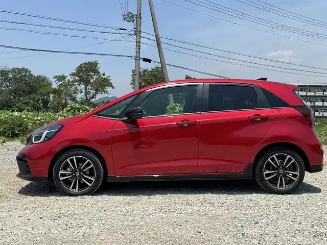 ホンダ フィット e:HEV RS 兵庫県 2023(令5)年 1.4万km プレミアムクリスタルレッドM 純正ナビ/フルセグTV/バックカメラ/Bluetooth接続可/DVD再生可/レーダークルコン/ステリモ/ビルトインETC/LEDヘッドライト/AUTOライト/社外デジタルインナーミラー/純正16インチAW/純正フロアマット/スマートキー