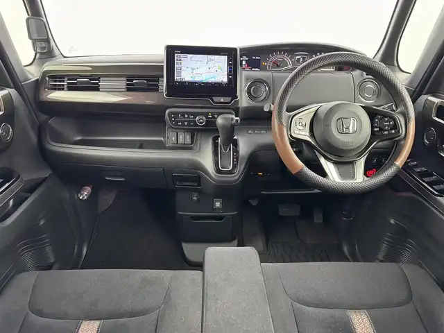 ホンダ Ｎ ＢＯＸ カスタム G L ホンダセンシング 福岡県 2019(令1)年 3.4万km クリスタルブラックパール 純正ナビ／フルセグＴＶ　/バックカメラ　/ビルトインＥＴＣ　/レーダークルコン　/ホンダセンシング/衝突被害軽減ブレーキ　/レーンキープ　/先行車発進検知　/標識認識機能　/両側電動スライドドア　/純正１４インチＡＷ