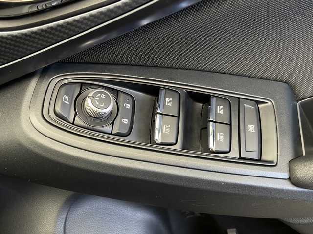 スバル レヴォーグ 1．8GT EX 長野県 2021(令3)年 4.8万km クリスタルブラックシリカ 衝突軽減システム/純正11.6型ディズプレイオーディオ　ナビあり/レーダークルーズコントロール/前席シートヒーター/フルセグ/Bluetooth/バックカメラ/パワーシート/コーナーセンサー/純正アルミホイール/LEDヘッドライト/パドルシフト/ETC/ステアリングスイッチ/スマートキー/プッシュスタート/取扱説明書