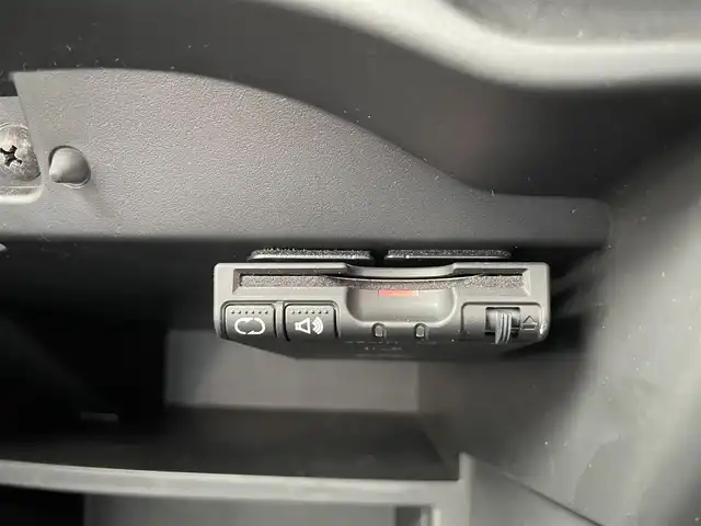 日産 ノート e－パワー X 熊本県 2017(平29)年 5.6万km オレンジ 純正SDナビDTV(MM317D-W)/・CD/DVD/BT/AUX/フルセグ/アラウンドビューカメラ/前後ドラレコ/LEDライト/ETC/エマージェンシーブレーキ/・インテリジェントLi＆LDW/・踏み間違い衝突防止アシスト/ウィンカードアミラー/マット/バイザー/インテリキー