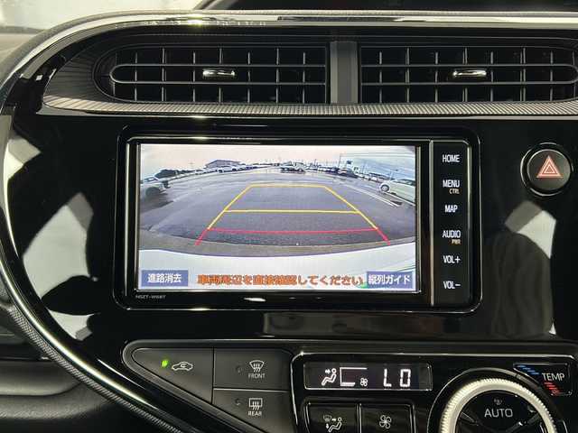 トヨタ アクア G GRスポーツ 17インチPKG 富山県 2019(平31)年 3.1万km ホワイトパールクリスタルシャイン トヨタセーフティセンス/レーンディパーチャーアラート/プリクラッシュセーフティ/オートマッチクハイビーム/純正SDナビ/フルセグ/バックカメラ/ビルトインETC/クルーズコントロール/LEDヘッドライト/スペアキー/GR専用シート