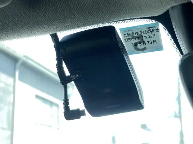 ボルボ ボルボ ＸＣ４０ B4 AWD インスクリプション 山梨県 2022(令4)年 1.9万km フュージョンレッドM 1オーナー /黒革 /H/Kサウンド /360カメラ/純正メモリナビ/フルセグ/カープレイ/ＢＴ/ＡＣＣ/Ｐアシスト/ＢＳＡ/ＬＫＡ/Ｐシート/前後シートＨ/ステアリングＨ/Ｐバックドア/クリスタルシフト/置き型充電/保証書/スペアキー