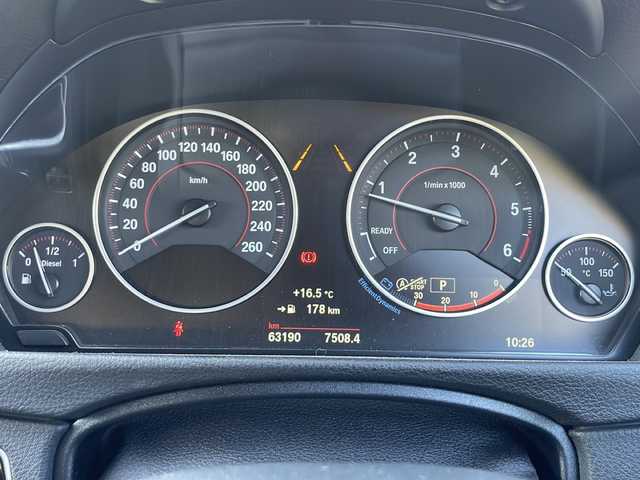 ＢＭＷ ３２０ｄ Mスポーツ 兵庫県 2018(平30)年 6.4万km アルピンホワイトⅢ 保証書・取説・有/純正メモリーナビ・BT・CD・DVD・FM・AM・AUX/ETC/前方ドライブレコーダー/追尾機能付きクルーズコントロール/車線逸脱防止支援システム/衝突被害軽減ブレーキ/パドルシフト/プッシュスタート/スマートキー×2/純正フロアマット