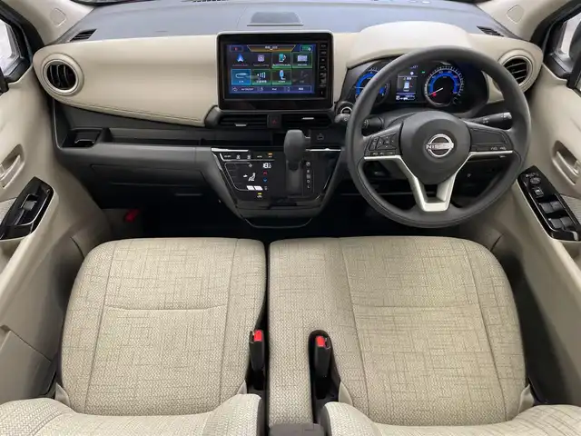 日産 デイズ X 滋賀県 2024(令6)年 1.1万km ライトブルーⅡ 禁煙車/純正9インチディスプレイオーディオ/Bluetooth/USB/AppleCarPlay/AndroidAuto/HDMI/ETC/アラウンドビューカメラ/衝突軽減ブレーキ/前方ドライブレコーダー/LEDヘッドライト/プッシュスタート/純正アルミホイール