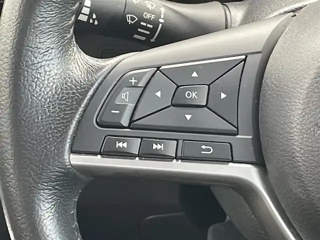 日産 セレナ ハイウェイスター プロパイロットED 千葉県 2017(平29)年 3.3万km ブリリアントシルバー ワンオーナー/衝突軽減ブレーキ/両側パワースライドドア/純正７インチＳＤナビ/フリップダウンモニター/フルセグＴＶ/バックカメラ/ＥＴＣ/ＬＥＤヘッドライト/オートライト/コーナーセンサー