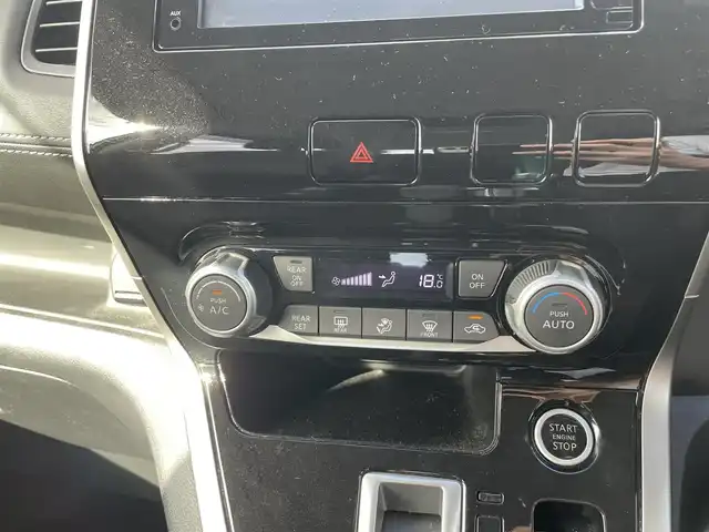 日産 セレナ ハイウェイスター プロパイロットED 千葉県 2017(平29)年 3.3万km ブリリアントシルバー ワンオーナー/衝突軽減ブレーキ/両側パワースライドドア/純正７インチＳＤナビ/フリップダウンモニター/フルセグＴＶ/バックカメラ/ＥＴＣ/ＬＥＤヘッドライト/オートライト/コーナーセンサー