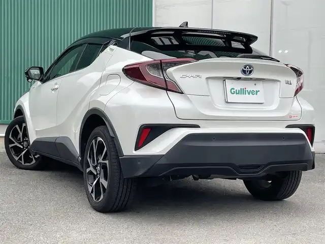 トヨタ Ｃ－ＨＲ G 福岡県 2019(令1)年 11.3万km ブラック/ホワイトパールクリスタルシャイン 2トーン ワンオーナー/純正9インチナビ/（BT/フルセグ/AM/FM/SD/SDREC/DISC)/Bカメラ/レーダークルーズコントロール/LEDヘッドライト/オートライト/オートマチックハイビーム/ハーフレザー/DN席シートヒーター/純正18インチAW/BSM/横滑り防止装置/コーナーセンサー/レーンキープアシスト/盗難防止装置/衝突被害軽減システム/スマートキー/ETC/保証書