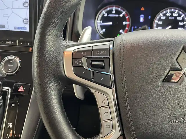 三菱 デリカＤ：５ P 熊本県 2021(令3)年 4.1万km ダイヤモンドブラックマイカ 禁煙車　/ワンオーナー　/電動サイドステップ/AC100V充電/４WD/純正ナビ（ＣＤ・ＤＶＤ・フルセグ・ＢＴ・SD・ipod・HDMI）/アルパイン10.1型後席モニター　/前後ドライブレコーダー　/ビルトインＥＴＣ　/アダブティブクルーズコントロール/両側パワースライドドア　/衝突軽減ブレーキ/レーンキープアシスト/横滑り防止/アイドリングストップ/ブラインドスポットモニター/前後クリアランスソナー　/前席シートヒーター/ステアリングヒーター/運転席パワーシート/パワーバックドア/純正フロアマット/純正１８インチAW/オートライト/LEDヘッドライト/フォグランプ/スマートキー/プッシュスタート/スペアキー1本/取扱説明書