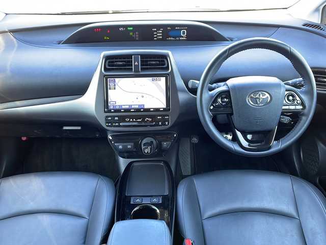 トヨタ プリウス S ツーリングセレ ブラックED 徳島県 2022(令4)年 4.4万km プレシャスブラックパール 純正9型SDナビ　NSZT-Y68T/（ラジオ/フルセグ/DISC/SD/BT）/バックカメラ/クルーズコントロール/合皮シート/モデリスタエアロ/コーナーセンサ/ビルトインETC/LEDヘッドライト/フォグライト/nanoe/ドアバイザー/前席シートヒーター/純正フロアマット/プッシュスタート/取扱説明書/新車時保証書