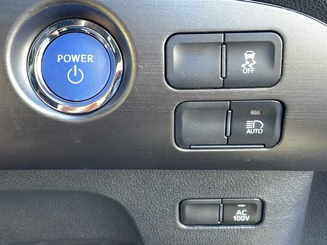 トヨタ プリウス S ツーリングセレ ブラックED 徳島県 2022(令4)年 4.4万km プレシャスブラックパール 純正9型SDナビ　NSZT-Y68T/（ラジオ/フルセグ/DISC/SD/BT）/バックカメラ/クルーズコントロール/合皮シート/モデリスタエアロ/コーナーセンサ/ビルトインETC/LEDヘッドライト/フォグライト/nanoe/ドアバイザー/前席シートヒーター/純正フロアマット/プッシュスタート/取扱説明書/新車時保証書