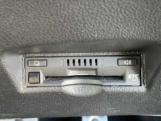 トヨタ プリウス S ツーリングセレ ブラックED 徳島県 2022(令4)年 4.4万km プレシャスブラックパール 純正9型SDナビ　NSZT-Y68T/（ラジオ/フルセグ/DISC/SD/BT）/バックカメラ/クルーズコントロール/合皮シート/モデリスタエアロ/コーナーセンサ/ビルトインETC/LEDヘッドライト/フォグライト/nanoe/ドアバイザー/前席シートヒーター/純正フロアマット/プッシュスタート/取扱説明書/新車時保証書