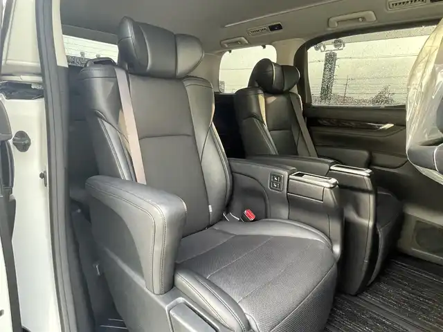 トヨタ ヴェルファイア Z Gエディション 福岡県 2018(平30)年 5.7万km ホワイトパールクリスタルシャイン 純正10型SDナビ(フルセグTV/CD/DVD/BT)/バックカメラ/コーナーセンサー/後席フリップダウンモニター/ドラレコ/ETC/シートヒーター/エアシート/ハンドルヒーター/USB/HDMI/クルコン/電動リア/純正フロアマット/純正LED/純正アルミホイール/プッシュスタート/スマートキー