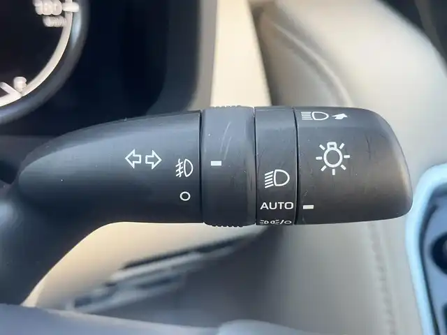 トヨタ ランドクルーザー ZX 島根県 2024(令6)年 1.2万km プレシャスホワイトパール ワンオーナー　/モデリスタエアロ（フロント／リア／リアアンダー）　/サンルーフ　/ＪＢＬサウンドシステム　/ベージュレザーシート/純正１２．３インチメモリナビ　/（フルセグTV／ＤＶＤ再生／Ｂｌｕｅｔｏｏｔｈ接続）　/後席ヘッドレストモニター×２/全方位／バックカメラ　/デジタルインナーミラー（後方録画機能付き）/前方ドライブレコーダー　/ビルトインETC２．０　/Toyota Safety Sense/・プリクラッシュセーフティ/・レーントレーシングアシスト/・レーンディパーチャーアラート/・レーダークルーズコントロール/・アダプティブハイビームシステム／オートマチックハイビーム/・ロードサインアシスト/・ドライバー異常時対応システム/・発進遅れ告知機能/ブラインドスポットモニター　/ヘッドアップディスプレイ/パワーバックドア/運転席メモリーパワーシート＋助手席パワーシート/全席シートヒーター／エアシート/ステアリングヒーター/COOL BOX/純正２０インチアルミホイール/保証書・取扱説明書（本体＋ナビ）・スペアキー1本/社外セキュリティー （Grgo）