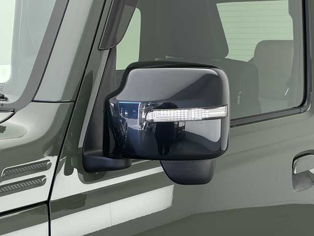 スズキ ジムニー シエラ JC 長野県 2019(平31)年 3.7万km ジャングルグリーン 4WD/5速MT/社外ディスプレイオーディオ(PVH-9300DVSZS)/クルーズコントロール/車線逸脱警報/衝突軽減ブレーキ/ダウンヒルアシストコントロール/前席シートヒーター/ステアリングスイッチ/ビルトインETC2.0/LEDヘッドライト/オートライト/フロントフォグランプ/電動格納ミラー/ウィンカーミラー/ドアミラーヒーター/純正15インチAW装着/純正ドアバイザー/プッシュスタート/スマートキー