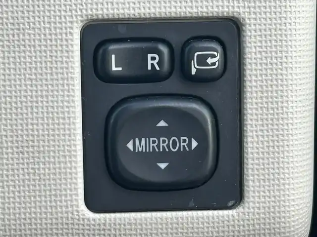 トヨタ ポルテ Y 栃木県 2012(平24)年 7.7万km ブラックマイカ モデリスタエアロ/純正SDナビ/・フルセグTV/・CD/DVD/BT/・SD/AM.FM/バックカメラ/ETC/片側電動スライドドア/ステアリングスイッチ/HIDヘッドライト/フォグランプ/オートライト/純正フロアマット/純正ドアバイザー/横滑り防止システム/電動格納ウィンカーミラー