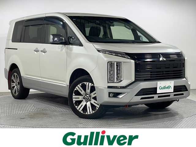 三菱 デリカＤ：５ P 広島県 2020(令2)年 5.1万km ウォームホワイトP/スターリングシルバーM 純正１０型ナビ　/両側パワースライドドア　/レーダークルーズコントロール　/全周囲　/フルセグＴＶ　/電動リアゲート　/パワーシート　/シートヒーター　/オートハイビーム　/ブラインドスポットモニター　/ＥＴＣ　/ドラレコ/純正１８インチアルミホイール(225/55/R18)/エアバック（運転席/助手席/サイド/カーテン）