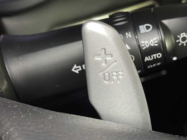 三菱 デリカＤ：５ P 広島県 2020(令2)年 5.1万km ウォームホワイトP/スターリングシルバーM 純正１０型ナビ　/両側パワースライドドア　/レーダークルーズコントロール　/全周囲　/フルセグＴＶ　/電動リアゲート　/パワーシート　/シートヒーター　/オートハイビーム　/ブラインドスポットモニター　/ＥＴＣ　/ドラレコ/純正１８インチアルミホイール(225/55/R18)/エアバック（運転席/助手席/サイド/カーテン）