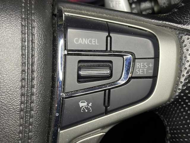 三菱 デリカＤ：５ P 広島県 2020(令2)年 5.1万km ウォームホワイトP/スターリングシルバーM 純正１０型ナビ　/両側パワースライドドア　/レーダークルーズコントロール　/全周囲　/フルセグＴＶ　/電動リアゲート　/パワーシート　/シートヒーター　/オートハイビーム　/ブラインドスポットモニター　/ＥＴＣ　/ドラレコ/純正１８インチアルミホイール(225/55/R18)/エアバック（運転席/助手席/サイド/カーテン）