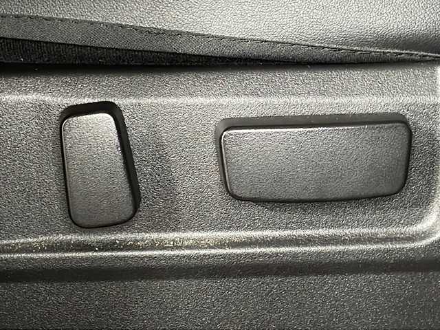 三菱 デリカＤ：５ P 広島県 2020(令2)年 5.1万km ウォームホワイトP/スターリングシルバーM 純正１０型ナビ　/両側パワースライドドア　/レーダークルーズコントロール　/全周囲　/フルセグＴＶ　/電動リアゲート　/パワーシート　/シートヒーター　/オートハイビーム　/ブラインドスポットモニター　/ＥＴＣ　/ドラレコ/純正１８インチアルミホイール(225/55/R18)/エアバック（運転席/助手席/サイド/カーテン）