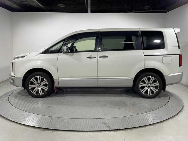 三菱 デリカＤ：５ P 広島県 2020(令2)年 5.1万km ウォームホワイトP/スターリングシルバーM 純正１０型ナビ　/両側パワースライドドア　/レーダークルーズコントロール　/全周囲　/フルセグＴＶ　/電動リアゲート　/パワーシート　/シートヒーター　/オートハイビーム　/ブラインドスポットモニター　/ＥＴＣ　/ドラレコ/純正１８インチアルミホイール(225/55/R18)/エアバック（運転席/助手席/サイド/カーテン）