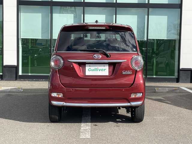 ダイハツ キャスト スタイル G ターボ SAⅡ 和歌山県 2017(平29)年 3.2万km ファイアークォーツレッドM 社外ディスプレイオーディオ/バックカメラ/フルセグTV/衝突軽減ブレーキ/横滑り防止機能/レーダー探知機/純正アルミホイール/ETC/ドライブレコーダー/アイドリングストップ/LEDヘッドライト/オートライト