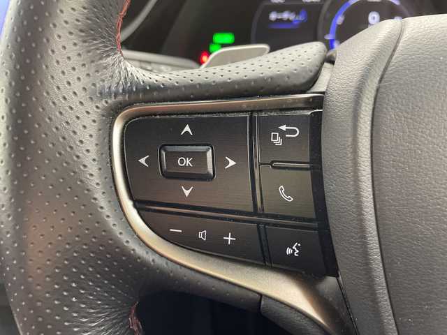 レクサス ＥＳ 300h Fスポーツ 群馬県 2022(令4)年 9.5万km ホワイトノーヴァガラスフレーク ムーンルーフ　純正ナビ　フルセグＴＶ　バックカメラ　ドラレコ　ビルトインＥＴＣ２．０　電動リアサンシェード　シートヒーター　シートベンチレーション　レザーシート　ＡＢＳ　ＬＴＡ　パドルシフト　禁煙車