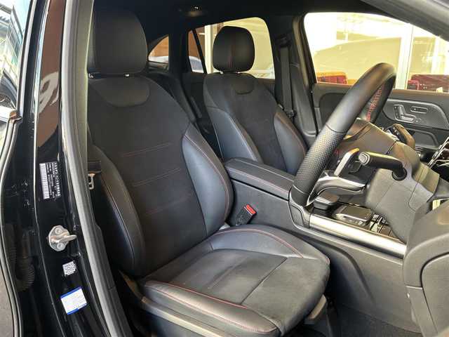 メルセデス・ベンツ ＧＬＡ２００ｄ 4マチック AMGライン 宮城県 2020(令2)年 1.3万km コスモスブラック レーダーセーフティＰＫＧ　/ナビゲーションＰＫＧ　/３６０°カメラ　/ハーフレザー(黒)　/シートヒーター　/パワーシート　/ＬＥＤヘッドライト　/キーレスゴー　/パワーバックドア　/純正１９インチＡＷ　/アンビエントライト