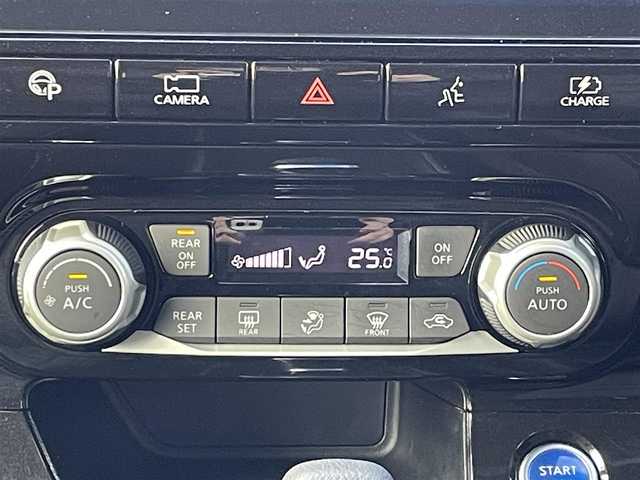 日産 セレナ e－パワー ハイウェイスター V 島根県 2020(令2)年 7万km ダイヤモンドブラック プロパイロット /純正10インチナビ/CD/DVD/Blu-ray/DTV/Bluetooth/アラウンドビューモニター/両側パワースライドドア/純正フリップダウンモニター/LEDオートライト/オートハイビーム/ドライブレコーダー /ビルトインETC/コーナーセンサー /BSM/後席エアコン/ステアリングスイッチ/スマートキー/スペアキー /プッシュスタート/純正フロアマット/ドアバイザー