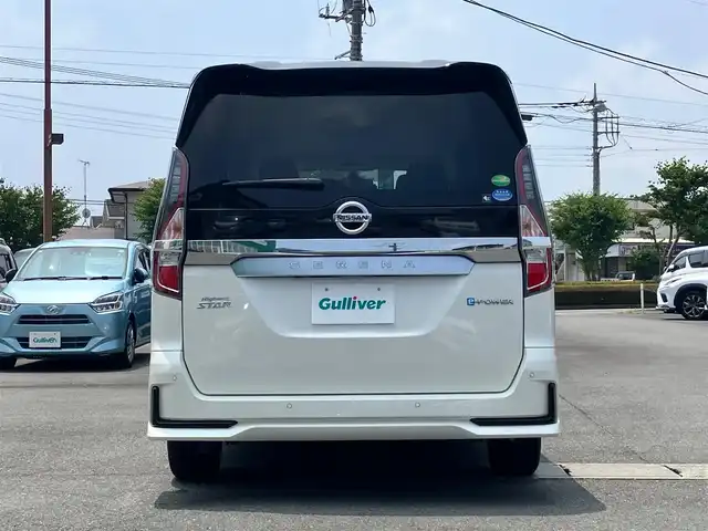 日産 セレナ e－パワー ハイウェイスター V 静岡県 2020(令2)年 3万km ブリリアントホワイトパール 2トーン エンジンスタートボタン/保証書/記録簿/パワーステアリング/パワーウィンドウ/アイドリングストップ/スマートキー/スペアキー１本/Wオートエアコン/クルーズコントロール/フリップダウンモニター/USB入力端子/純正ETC/純正ナビ（CD/DVD/BT/フルセグ）/全方位カメラ/純正フロアマット/純正アルミホイール/純正ドライブレコーダー前後/三列シート/両側パワースライドドア/ABS/横滑り防止装置/コーナーセンサー前後/オートライト/LEDヘッドライト/Wプラスサイドエアバック/衝突軽減システム