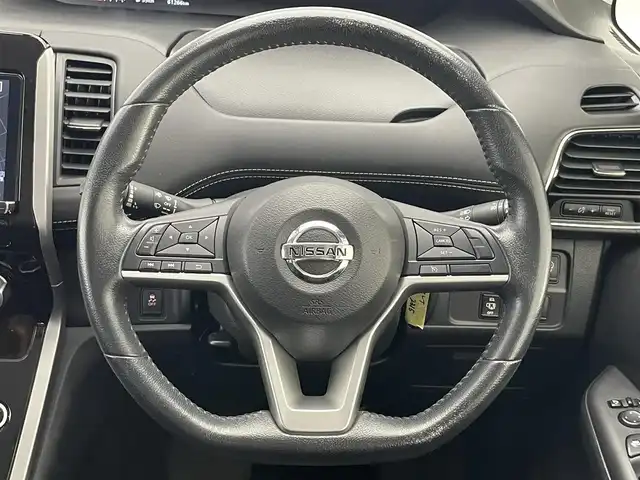 日産 セレナ ハイウェイスター 愛知県 2017(平29)年 6.2万km アズライトブルー アルパイン９型ナビ　フルセグＴＶ　ＵＳＢ　１０．１型後席モニター　バックカメラ　快適パック　ハンズフリー両側パワスラ　前後ドラレコ　ＥＴＣ　クルーズコントロール　ＬＥＤオートライト　フォグランプ　エマージェンシーブレーキ　衝突軽減　車線逸脱　禁煙