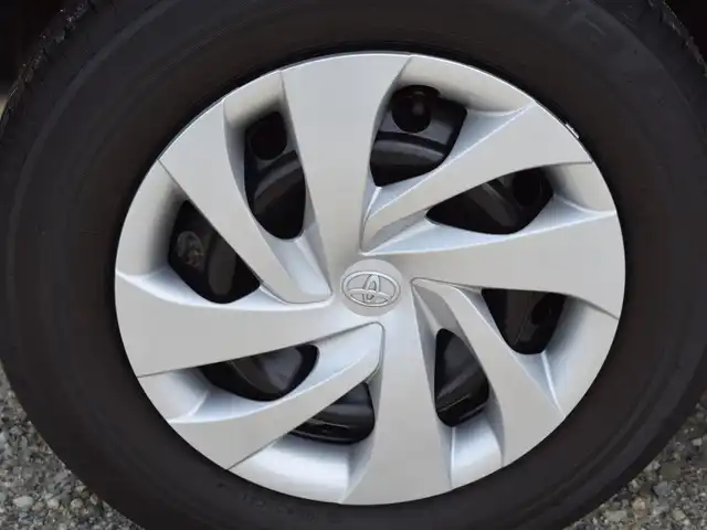 トヨタ ヤリス X 兵庫県 2024(令6)年 0.1万km 赤 フルセグTV/バックカメラ/ディスプレイオーディオ/ETC/ドライブレコーダー/ドアバイザー/トヨタセーフティセンス/ステアリングリモコン/スマートキー/プッシュスタート/クリアランスソナー/レーンキープアシスト/オートライト