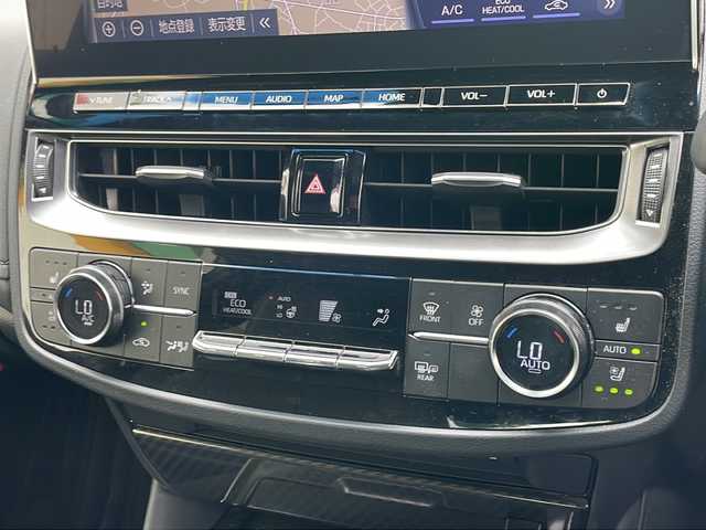 トヨタ クラウン ハイブリッド RS アドバンス 島根県 2021(令3)年 10.3万km プレシャスホワイトパール トヨタ セーフティ センス/・プリクラッシュセーフティ/・レーントレーシングアシスト/・レーンディパーチャーアラート/・ロードサインアシスト/・レーダークルーズコントロール/・オートマチックハイビーム/外部検査実施済み/Apple car play/Mira cast/純正メモリナビ/(DVD/フルセグTV/Bluetooth/USB/MSV)/アラウンドビューモニター/ビルトインETC2.0/前後ドライブレコーダー/レザーシート/前席パワーシート/前席シートヒーター/前席エアシート/デジタルインナーミラー/ブラインドスポットモニター/ヘッドアップディスプレイ/横滑り防止機能/純正18インチアルミホイール/スマートキー/LEDヘッドライト/パドルシフト/カーテンエアバック/リアクロストラフィックアラート/リヤカメラディクション/パーキングサポートブレーキ/TVキャンセラー/ステアリングヒーター/保証書/取扱説明書/スペアキー