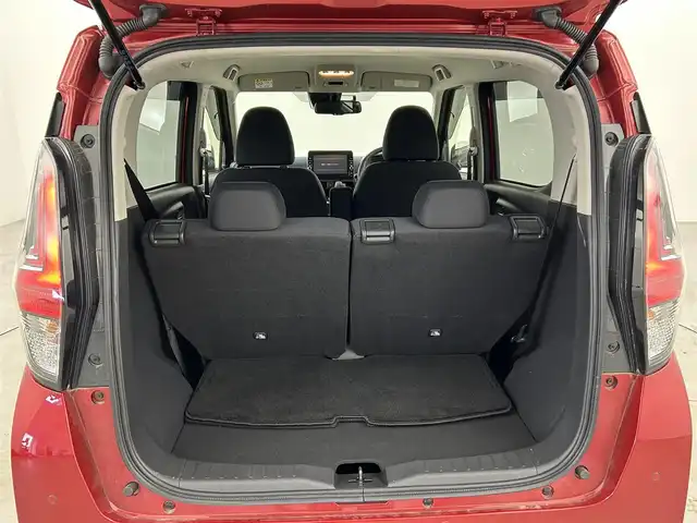 日産 デイズ ハイウェイスターX 福岡県 2021(令3)年 0.9万km スパークリングレッドM 純正９型ナビ（ＢＴ，フルセグＴＶ）　/全方位カメラ　/前後ドライブレコーダー　/コーナーセンサー　/エマージェンシーブレーキ　/レーンキープ　/先行車発進お知らせ　/純正１４インチアルミホイール　/ＬＥＤヘッドライト