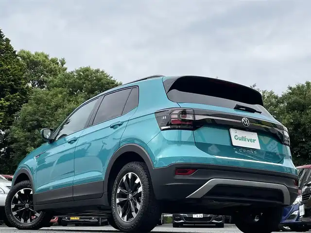 フォルクスワーゲン Ｔ－クロス TSI 1st 東京都 2020(令2)年 2万km ライトブルー 純正SDナビ（Discovery Media）/・Bluetoothオーディオ/USBオーディオ/オールインセーフティ/・アダプティブクルーズコントロール/・バックカメラ/・ブラインドスポットディテクション/・駐車支援システム/・コーナーセンサー（前後）/フルデジタルメーター/スマートフォンワイヤレスチャージング/取扱説明書/保証書/スペアキー1本
