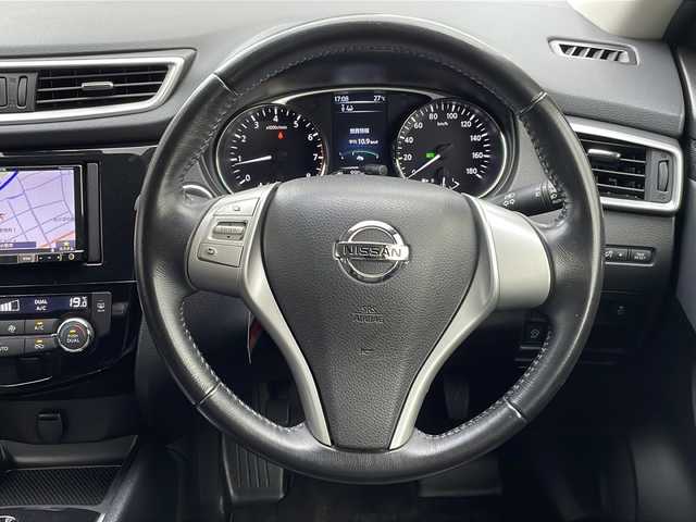 日産 エクストレイル 20X エマージェンシーブレーキ 道央・札幌 2015(平27)年 9.9万km ダイヤモンドブラック エマージェンシーブレーキ/社外ナビ/CD/DVD/DTV/Bluetooth/バックカメラ/カプロンシート/シートヒーター /社外AW付きスタッドレス積込/コーナーセンサー /純正フロアマット/純正ドアバイザー/スマートキー/プッシュスタート /ドライブレコーダー/ビルトインETC/LEDオートライト/電動格納ミラー