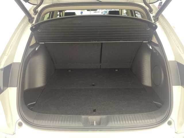 ホンダ ＺＲ－Ｖ ハイブリッド e:HEV Z 三重県 2023(令5)年 2.9万km プラチナホワイトパール Honda SENSING/●衝突軽減ブレーキ（CMBS）/●先行車発進お知らせ機能/●歩行者事故低減ステアリング/●路外逸脱抑制機能/●標識認識機能/●渋滞追従機能付アダプティブクルーズコントロール（ACC）/●車線維持支援システム（LKAS）/●トラフィックジャムアシスト（渋滞運転支援機能）/●ブラインドスポットインフォメーション/●誤発進抑制機能/●後方誤発進抑制機能/●近距離衝突軽減ブレーキ/●パーキングセンサーシステム/●後退出庫サポ―と/●アダプティブドライビングビーム/マルチビューカメラシステム/9型Honda CONNECTディスプレー/・ナビ/フルセグ/BT/スマホ連携/USB/ETC2.0車載器/ワイヤレス充電器/前後ドラレコ（DRH-224SD）/本革シート/D/Nパワーシート/運転席＆助手席シートヒーター/BOSEプレミアムサウンドシステム(12スピーカー)/ハンズフリーアクセスパワーテールゲート(予約クローズ機能付)/18インチアルミホイール(切削＋ベルリナブラック)/注：BSI後退出庫サポートレス
